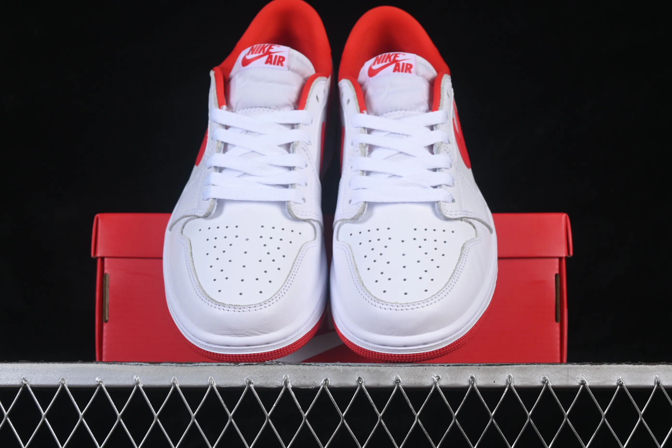 All categories Air Jordan Jordan series basketball shoes Air Jordan 1 Low foreign trade version Air Jordan 1 Low OG "University Red" AJ1 Joe 1 University Red low-top cultural and casual sneakers CZ0790-161